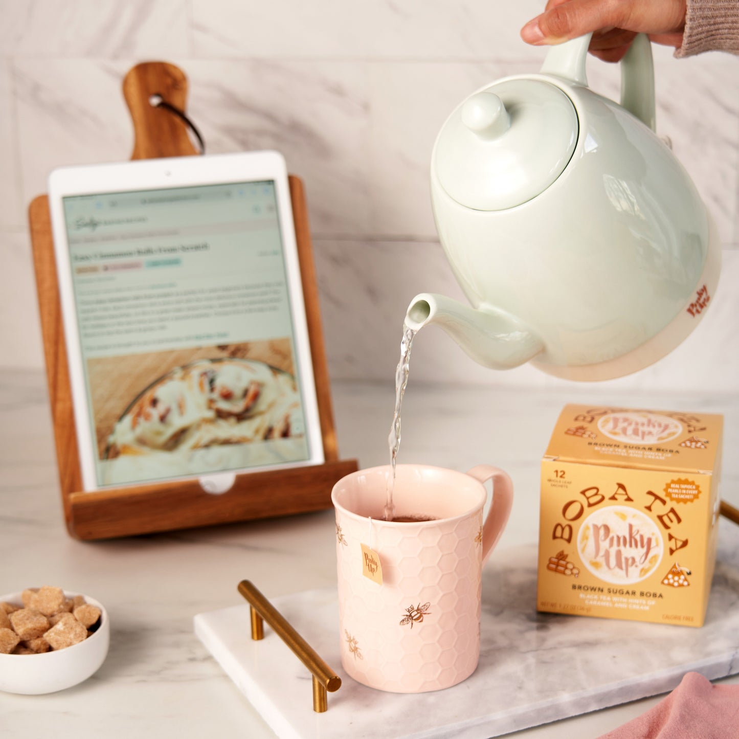 Annette: Honeycomb Ceramic Tea Mug & Infuser